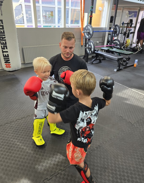 kickboks training kids